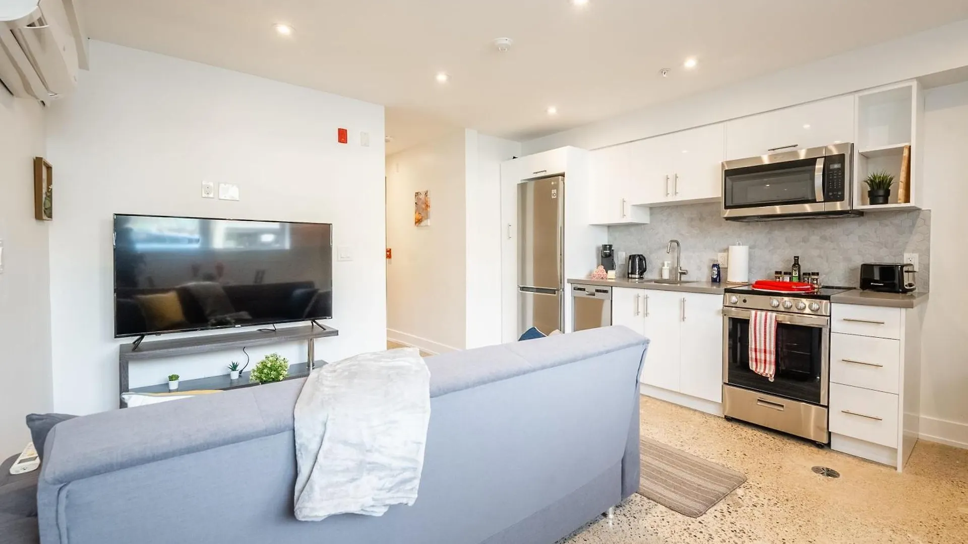 Modern 1Br Apartment Stunning View Of Cn Tower Toronto 0*,  Canada