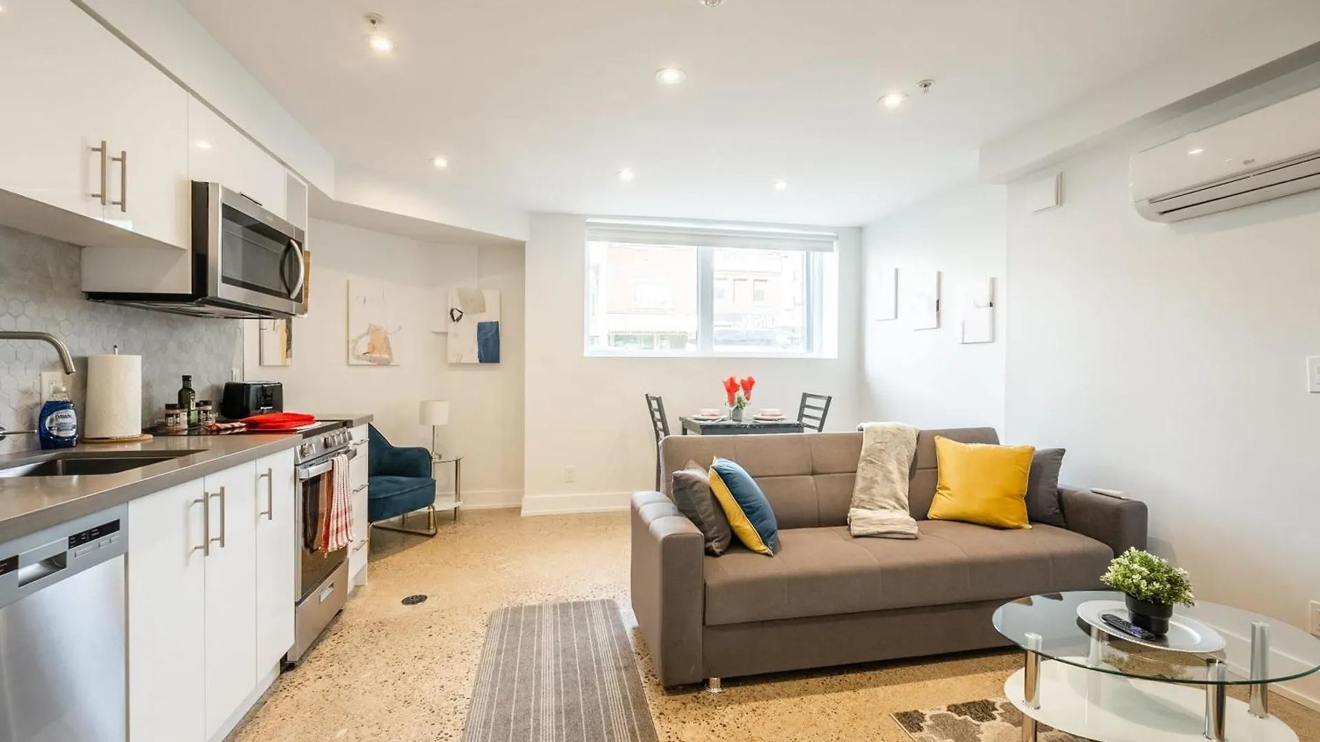 Modern 1Br Apartment Stunning View Of Cn Tower location